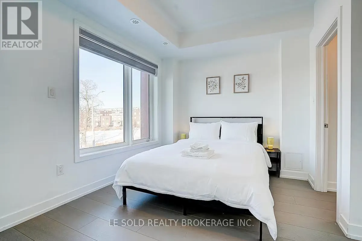 2ND FLOOR ROOM #2W - 89 FREDERICK TISDALE DRIVE