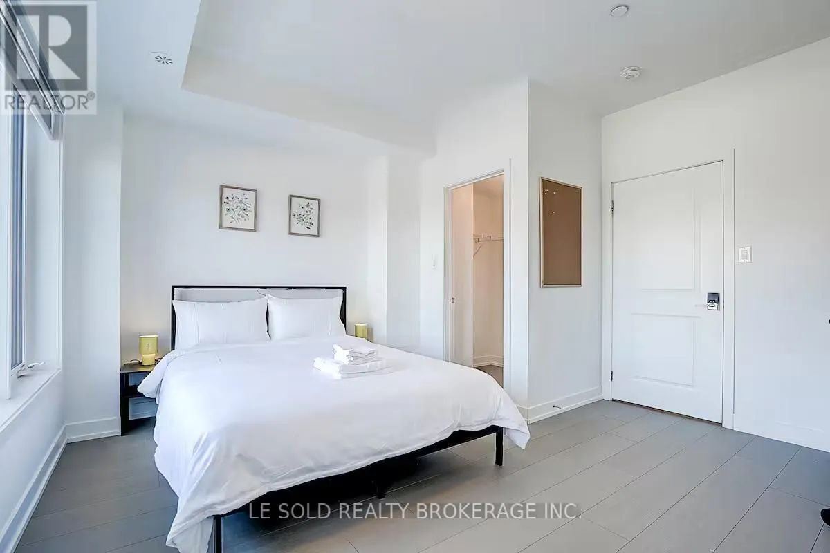 2ND FLOOR ROOM #2W - 89 FREDERICK TISDALE DRIVE