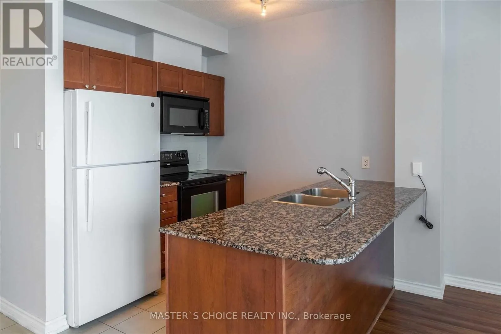 2905 - 3525 KARIYA DRIVE