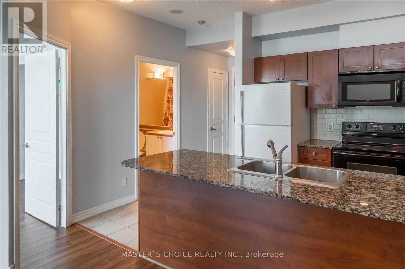 2905 - 3525 KARIYA DRIVE