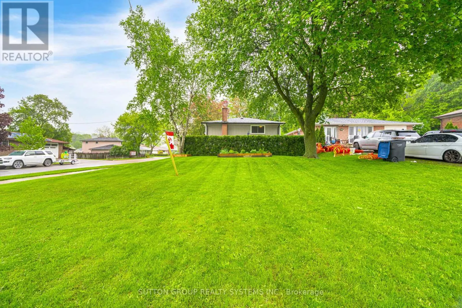 175 CONNAUGHT CRESCENT