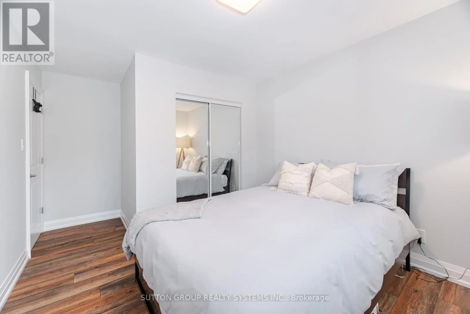 175 CONNAUGHT CRESCENT