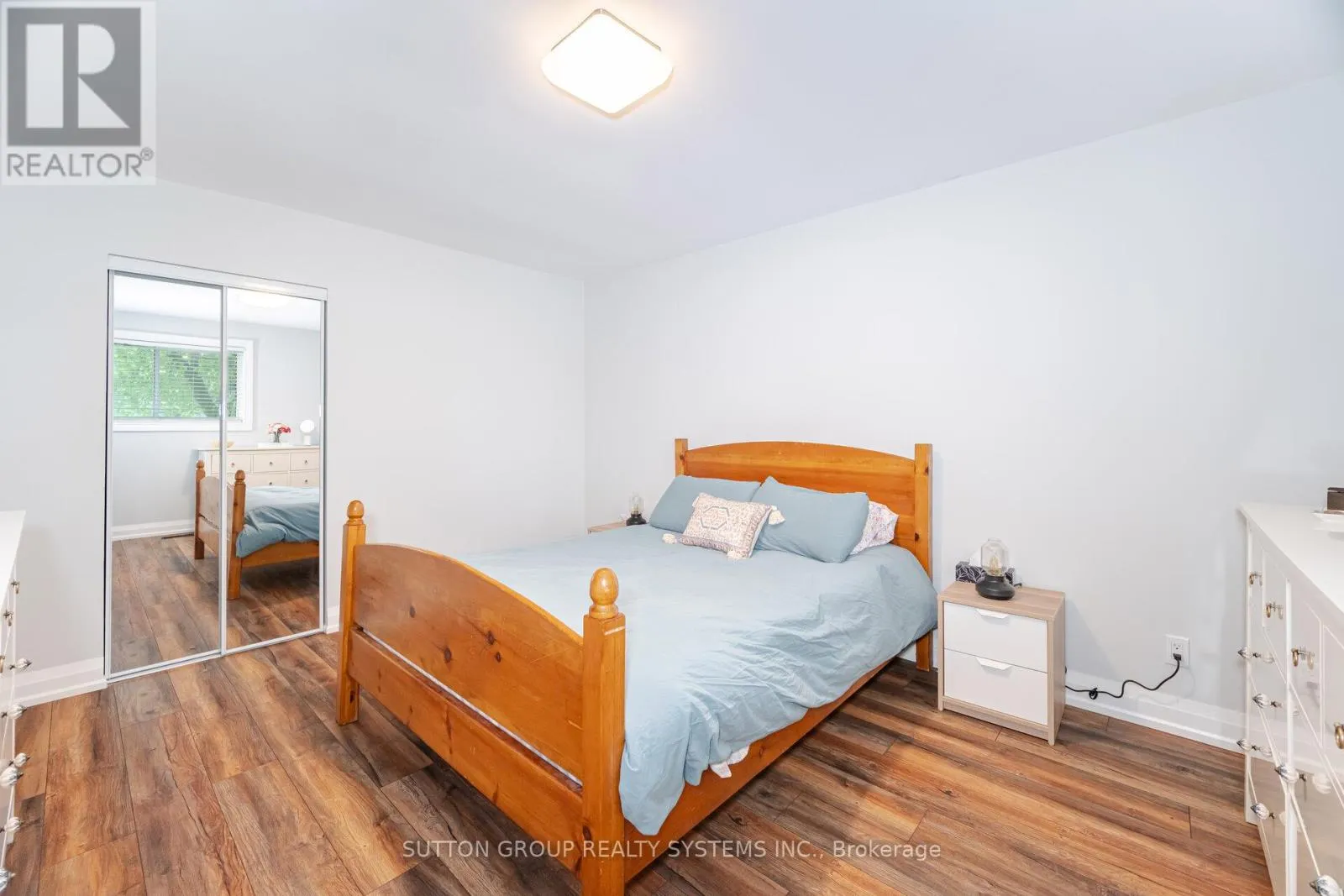 175 CONNAUGHT CRESCENT