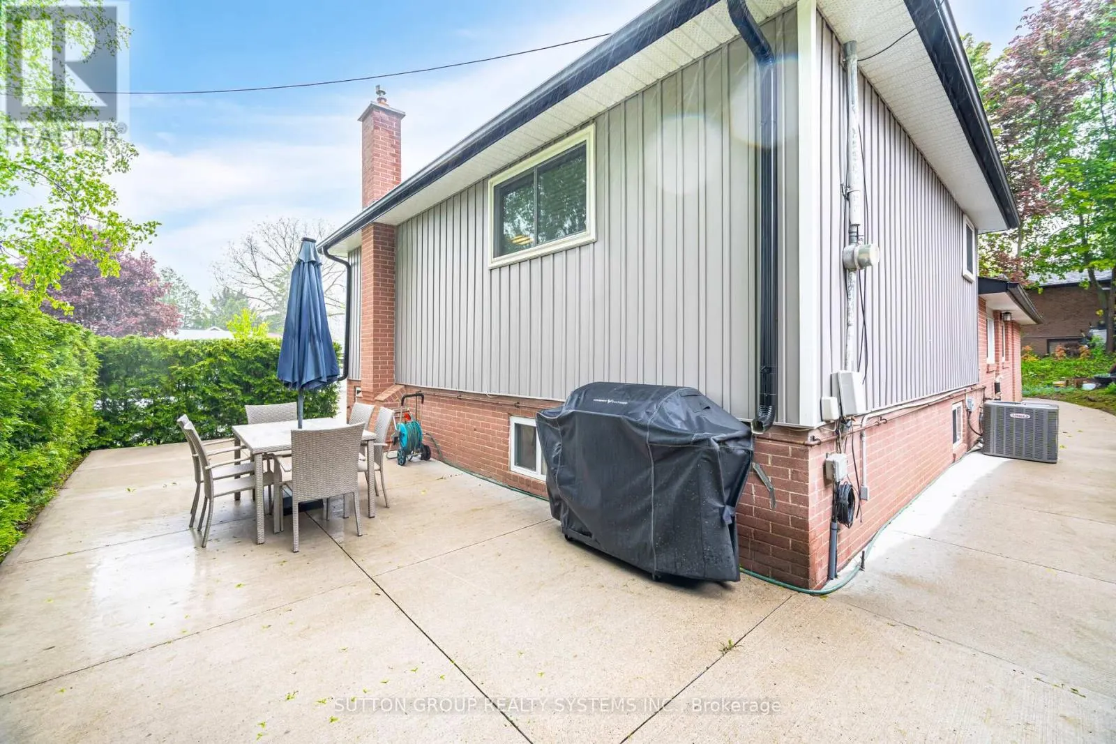 175 CONNAUGHT CRESCENT