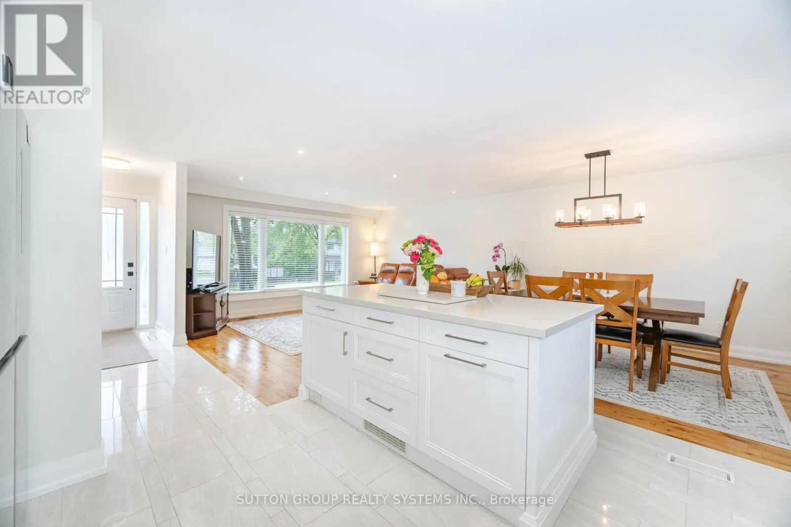 175 CONNAUGHT CRESCENT