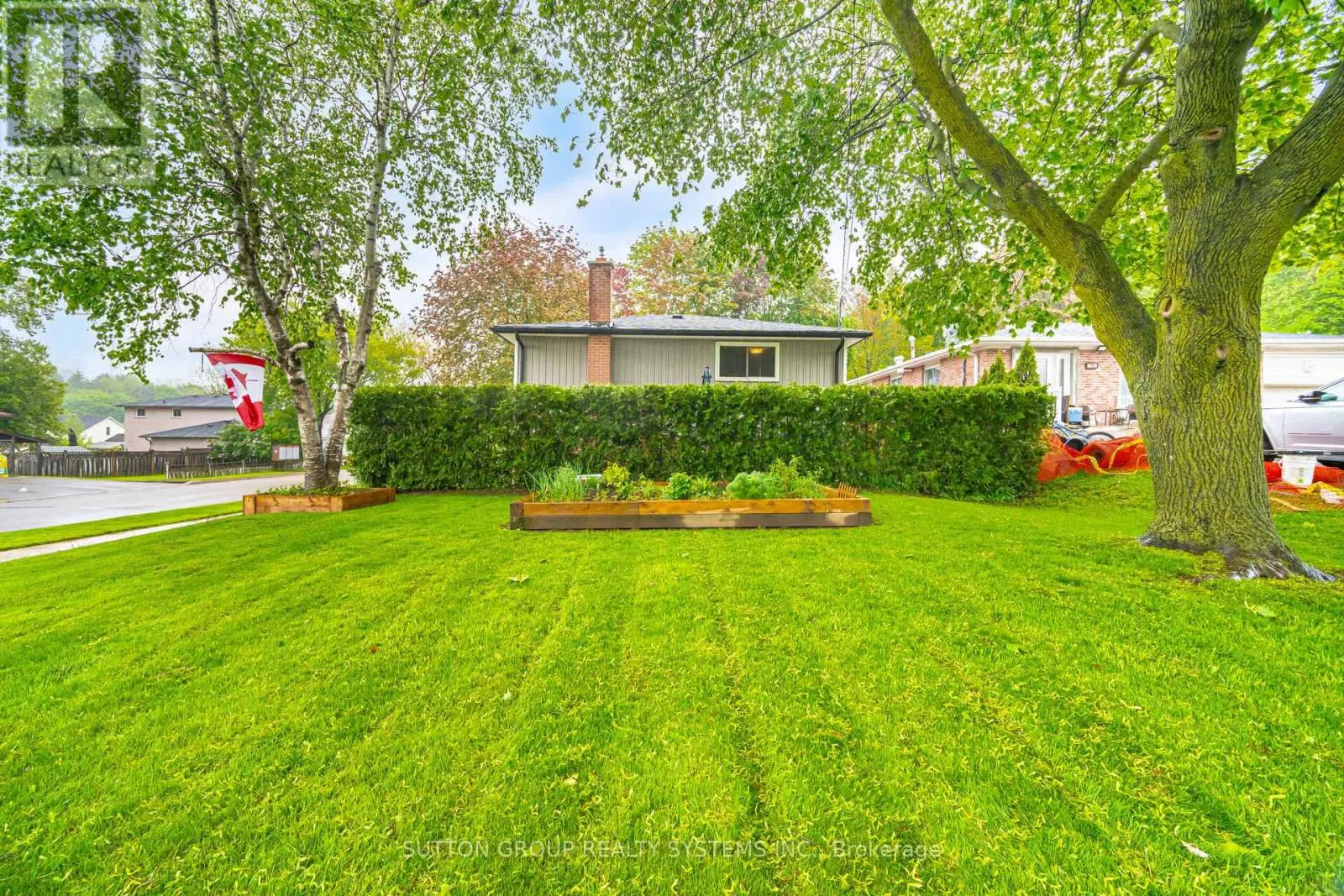 175 CONNAUGHT CRESCENT