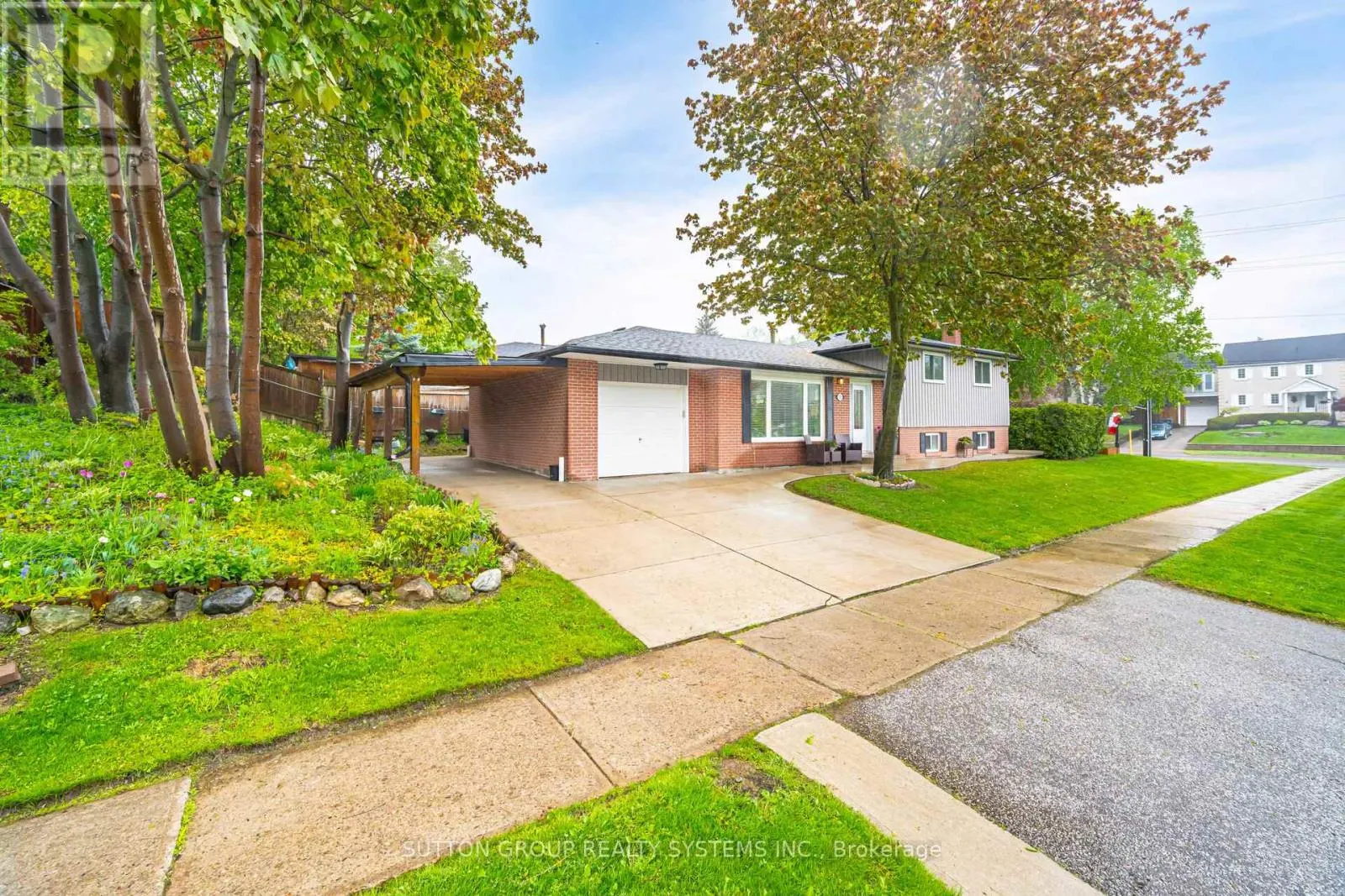 175 CONNAUGHT CRESCENT