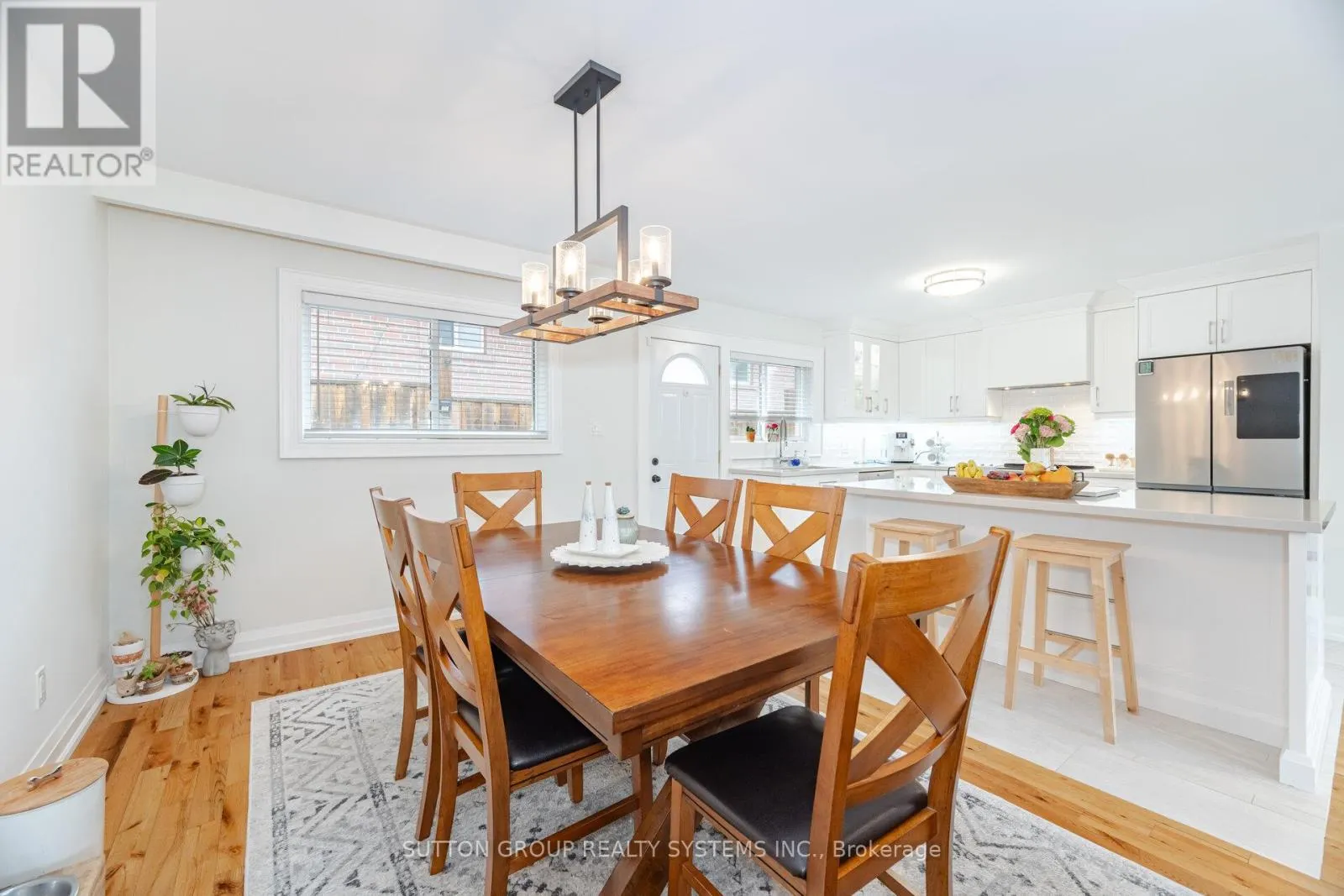 175 CONNAUGHT CRESCENT