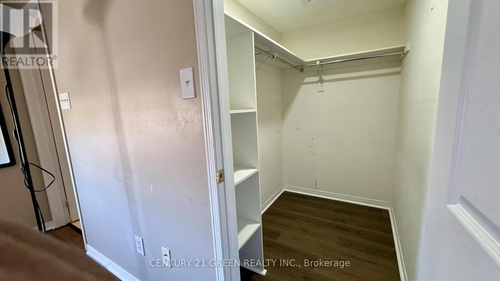61 - 3056 EGLINTON AVENUE W