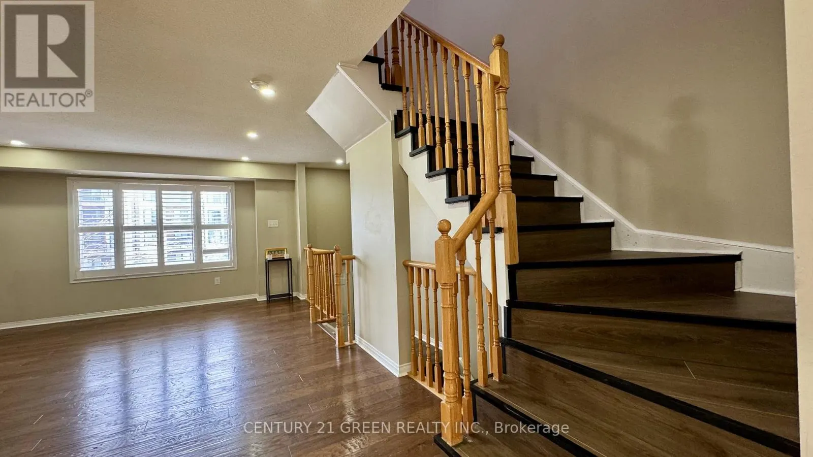 61 - 3056 EGLINTON AVENUE W