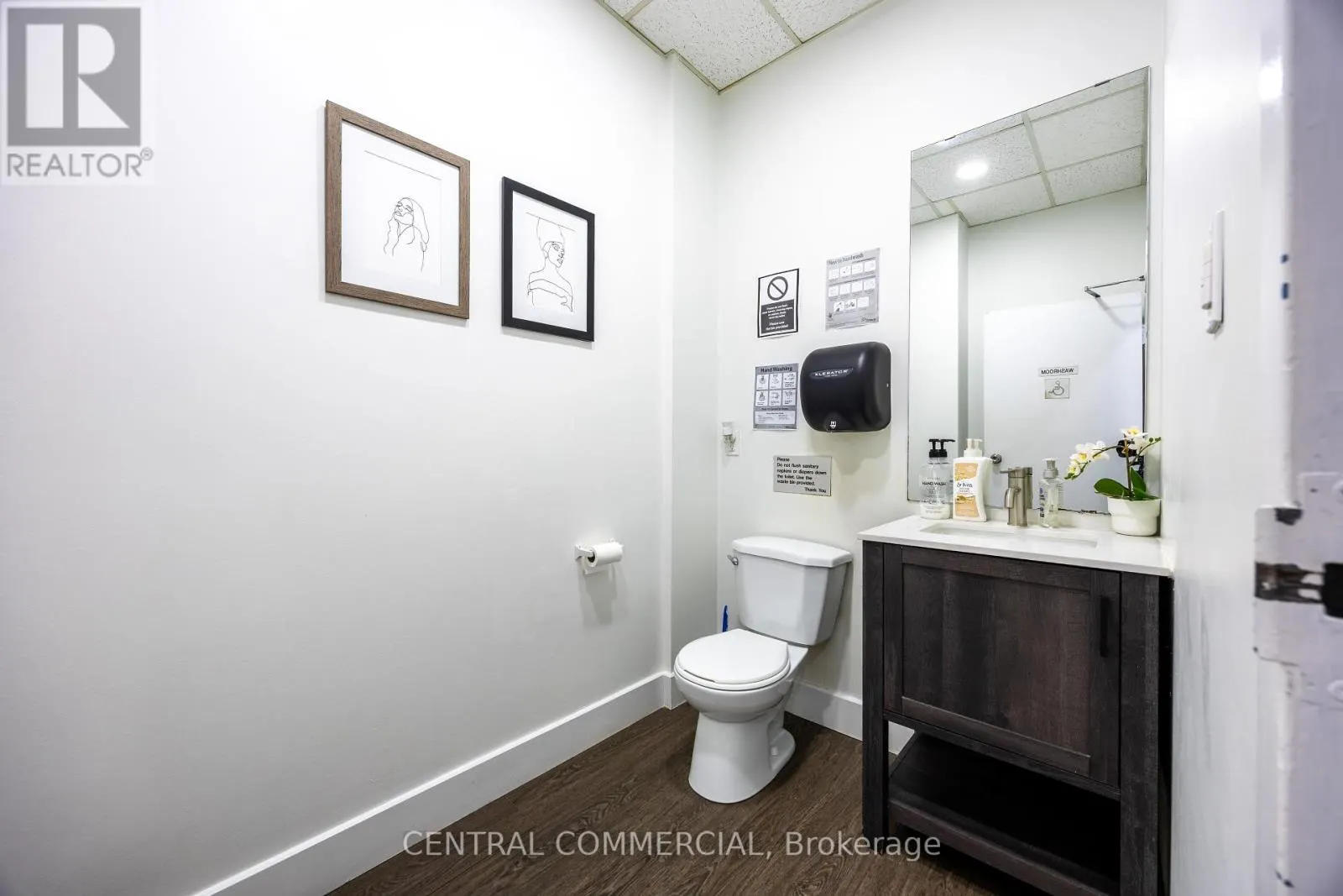 2885 LAKE SHORE BOULEVARD W