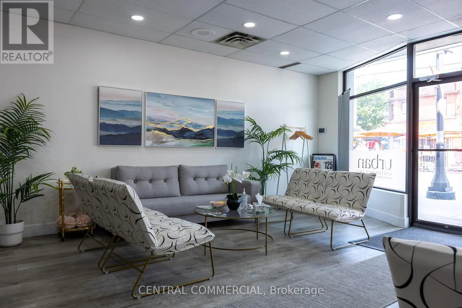 2885 LAKE SHORE BOULEVARD W