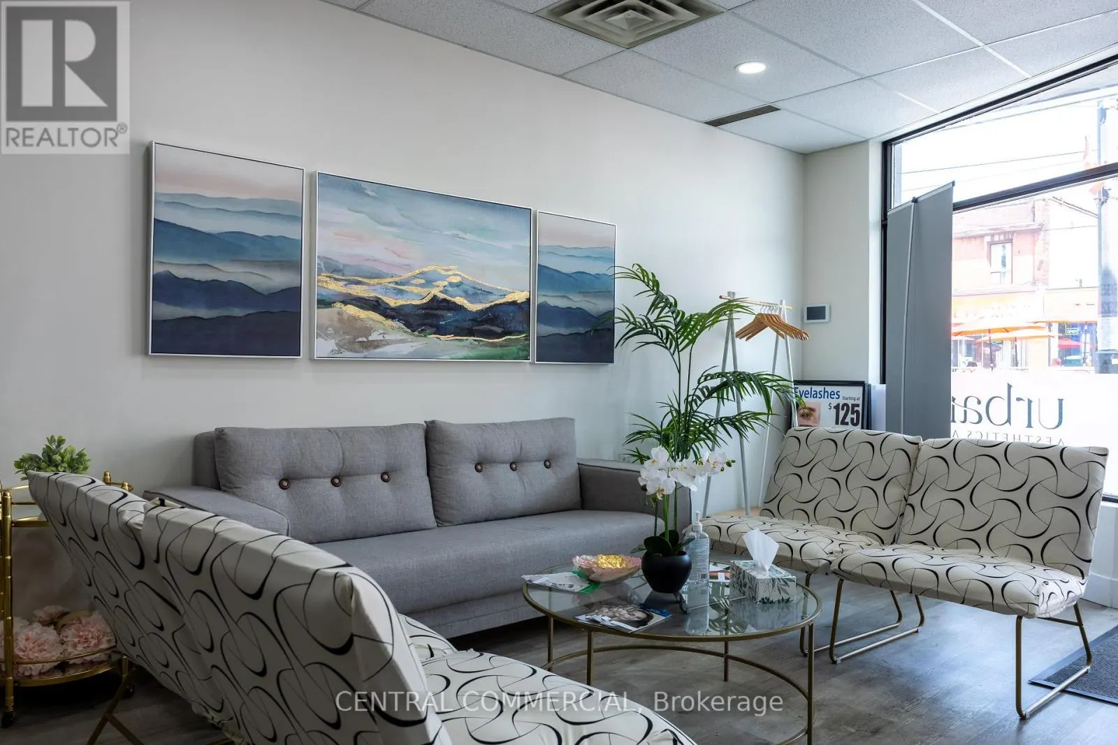 2885 LAKE SHORE BOULEVARD W