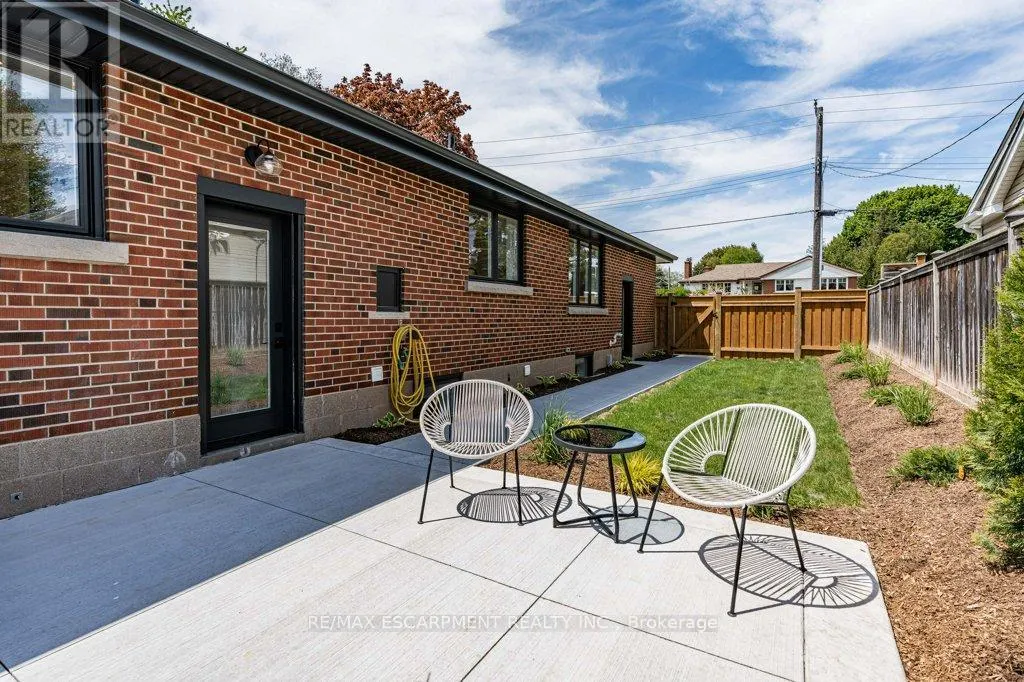 877 CONDOR DRIVE