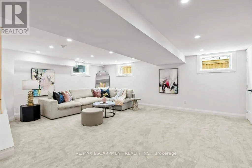 877 CONDOR DRIVE