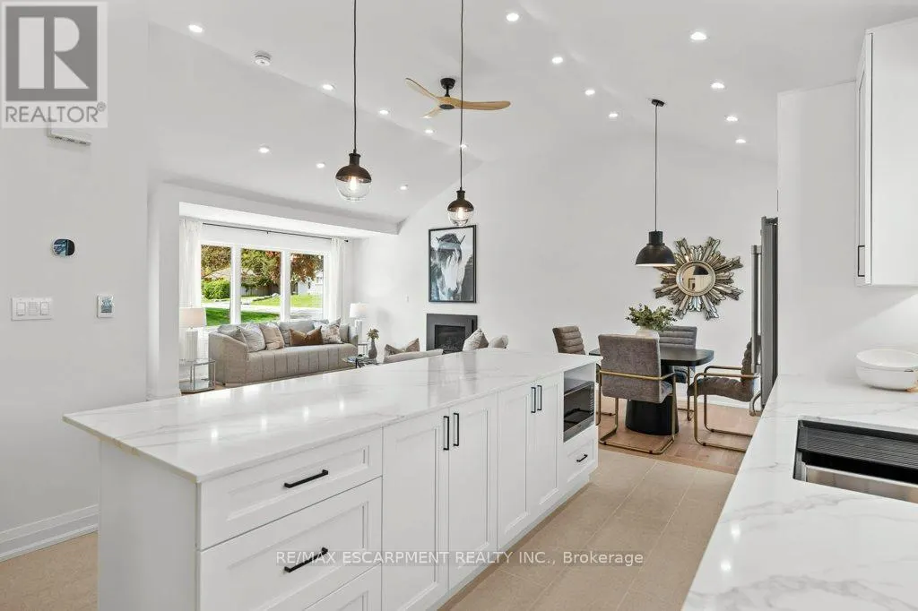 877 CONDOR DRIVE