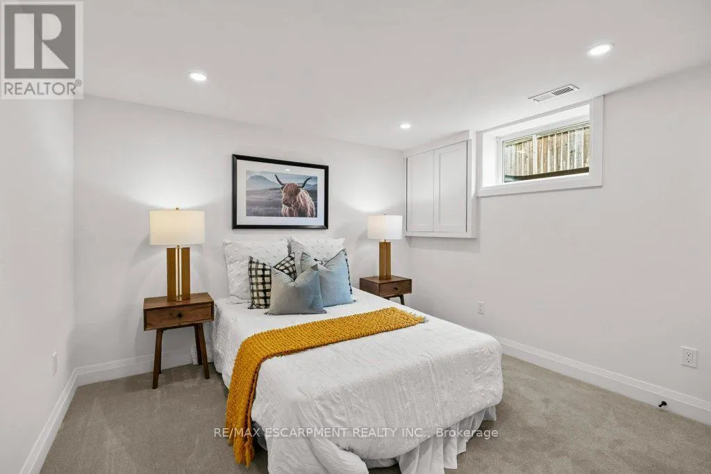 877 CONDOR DRIVE