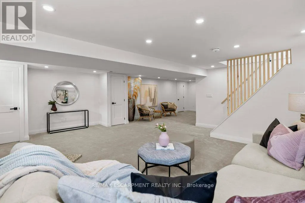 877 CONDOR DRIVE