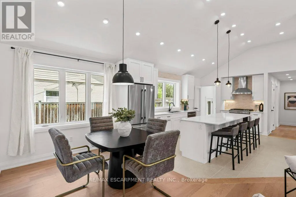 877 CONDOR DRIVE