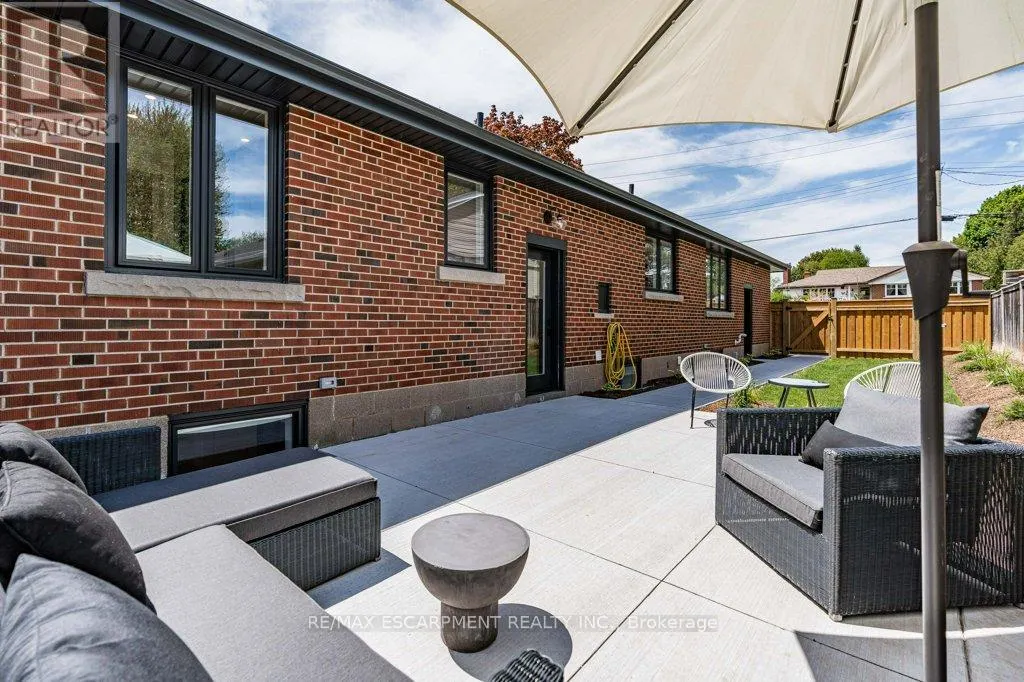 877 CONDOR DRIVE