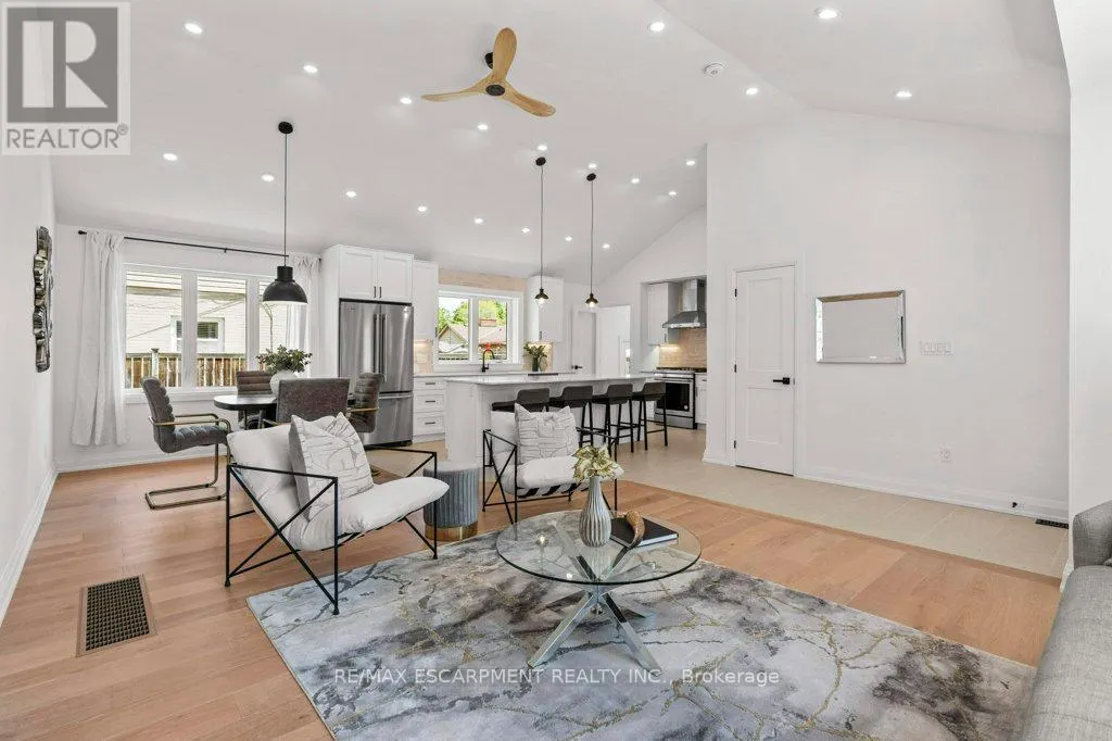 877 CONDOR DRIVE