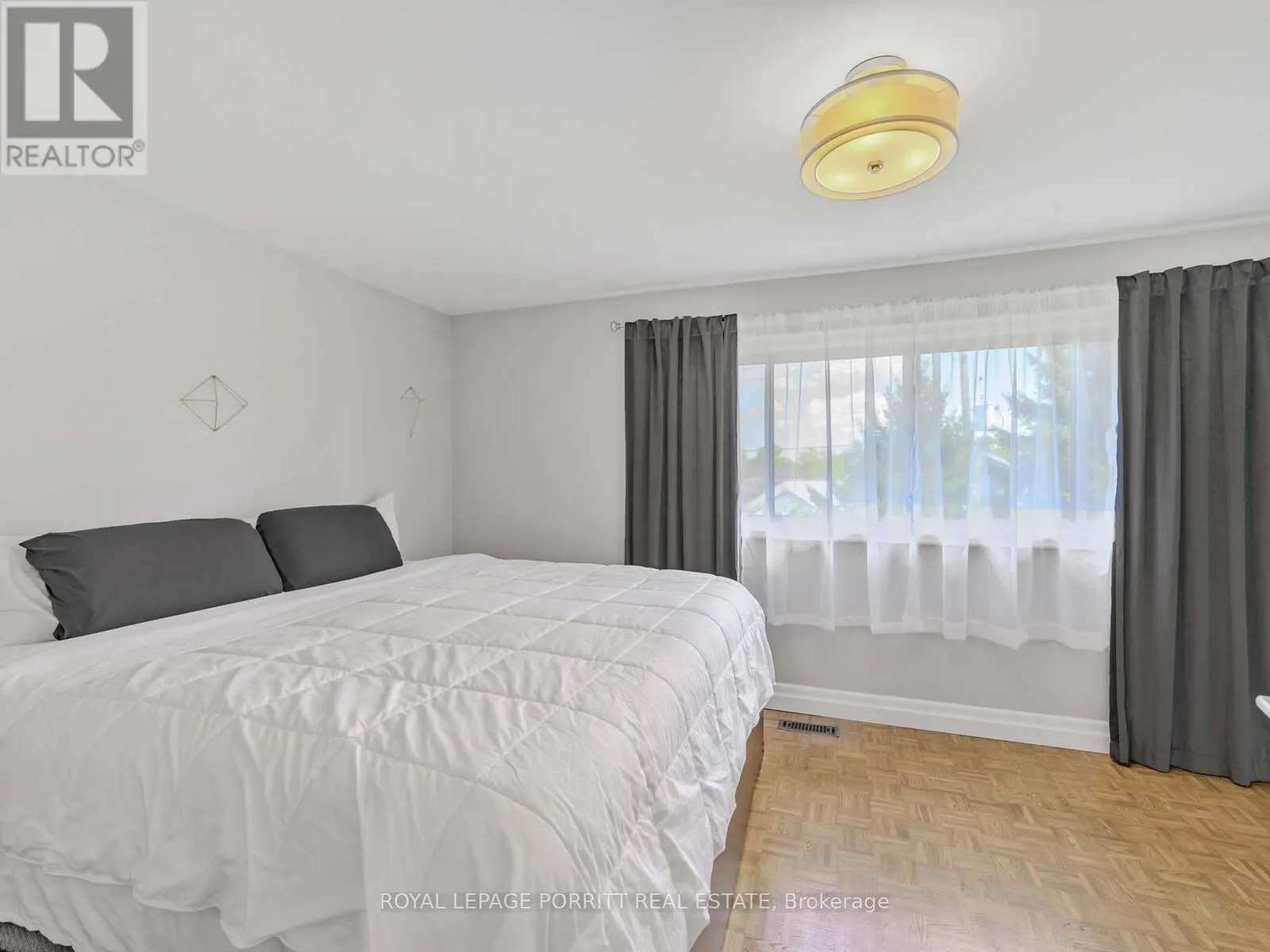 6 - 4 BRADBROOK ROAD