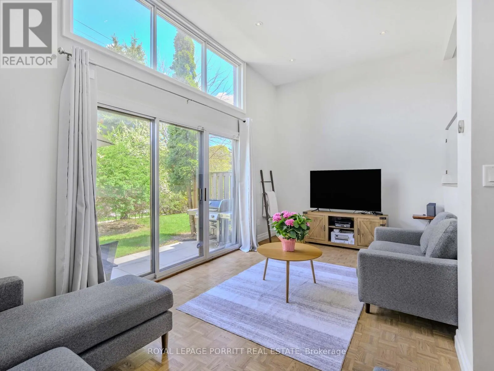 6 - 4 BRADBROOK ROAD