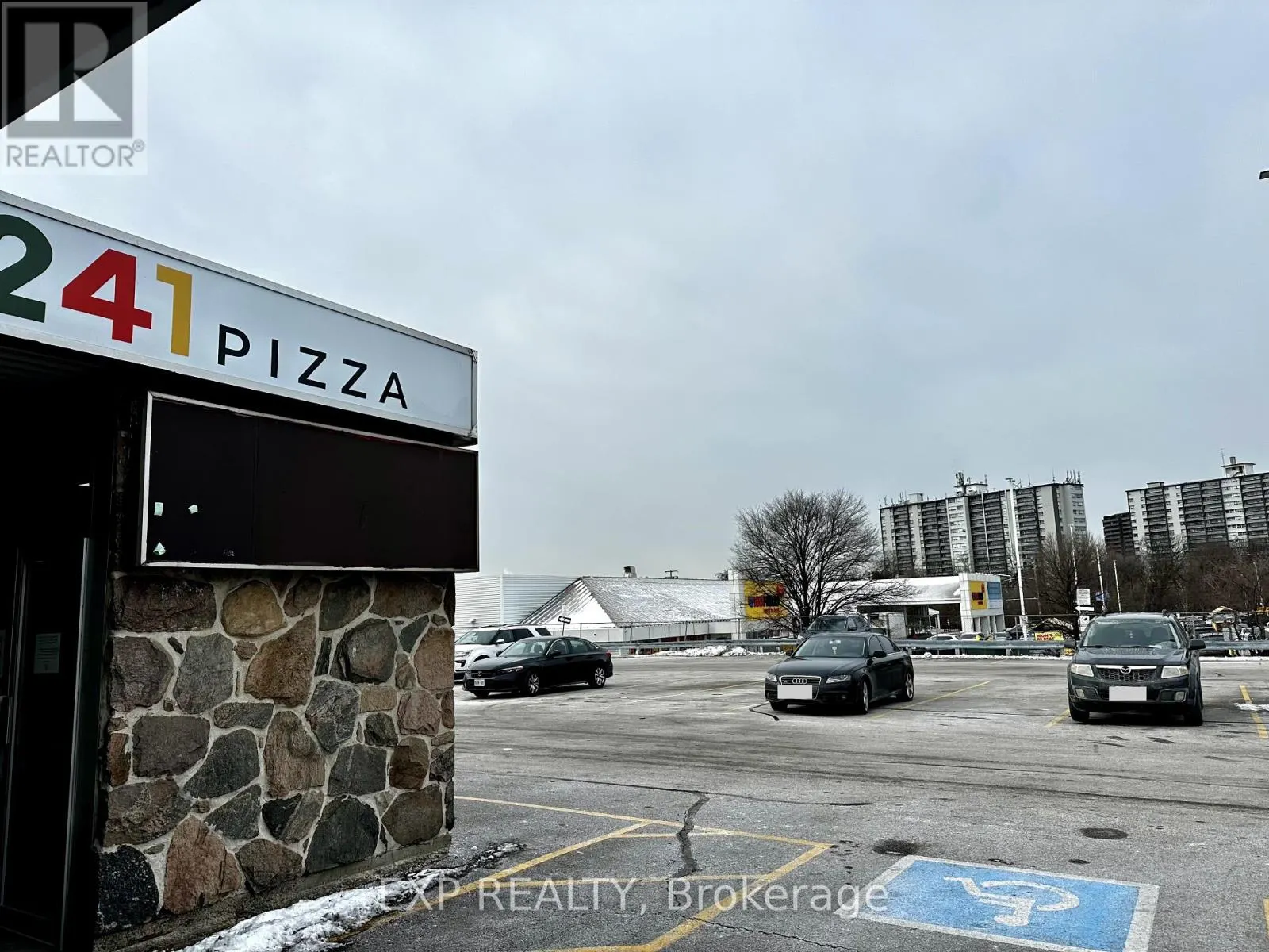 #10 - 235 DIXON ROAD