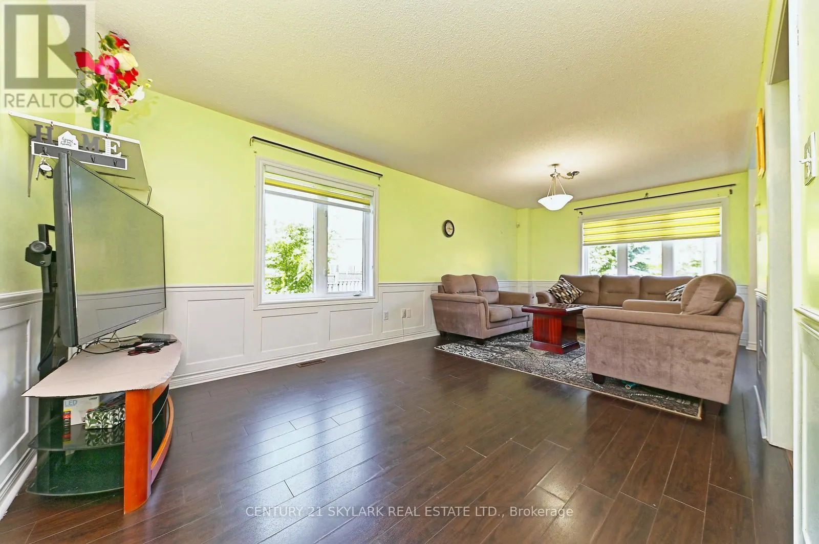 31 TODMORDEN DRIVE