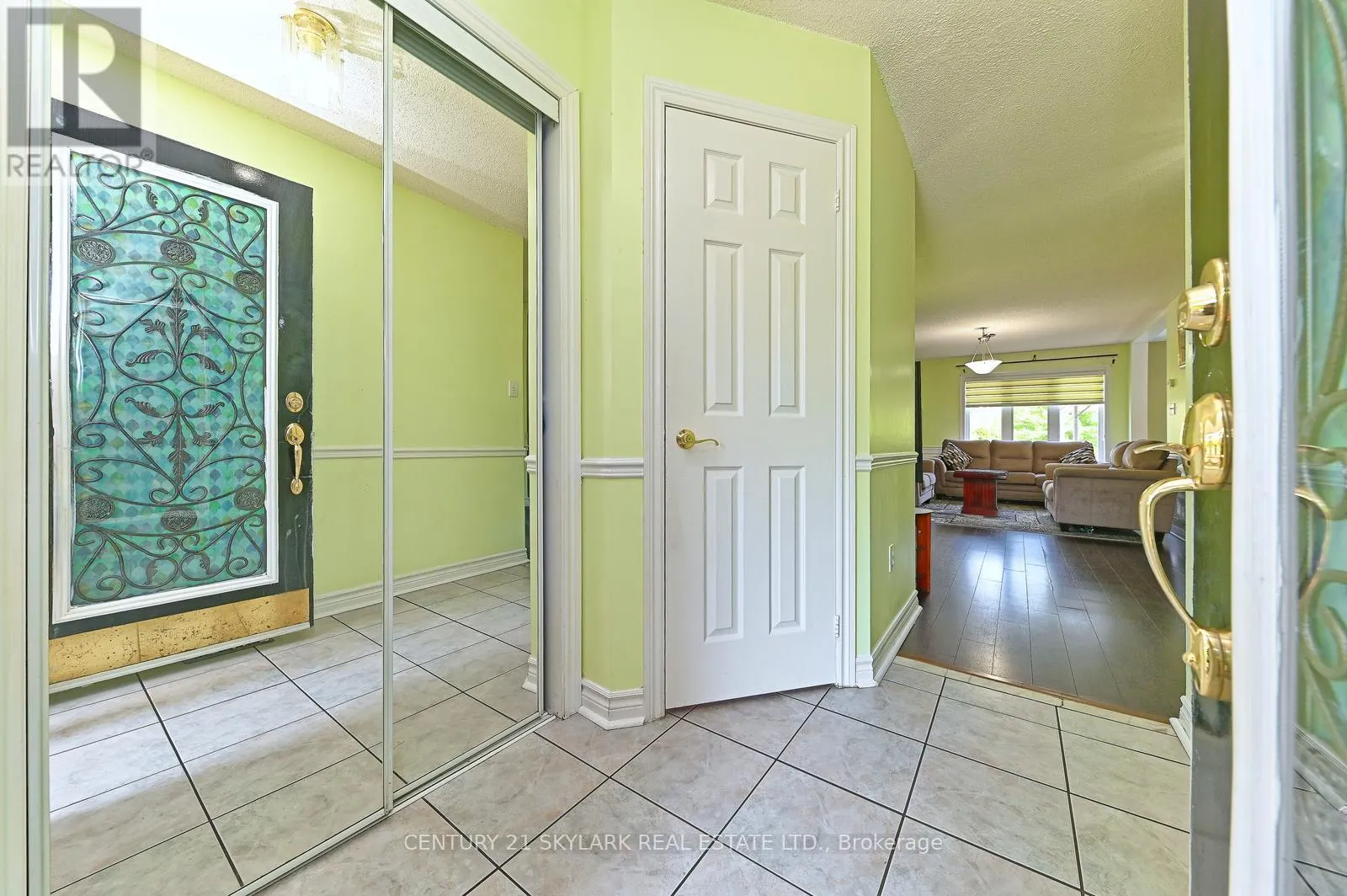 31 TODMORDEN DRIVE