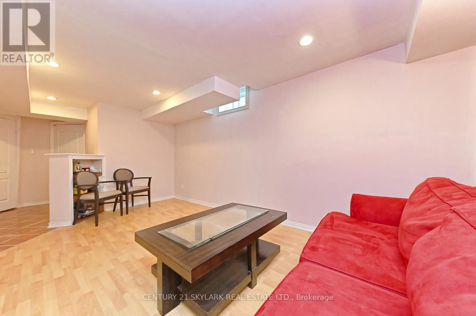 31 TODMORDEN DRIVE
