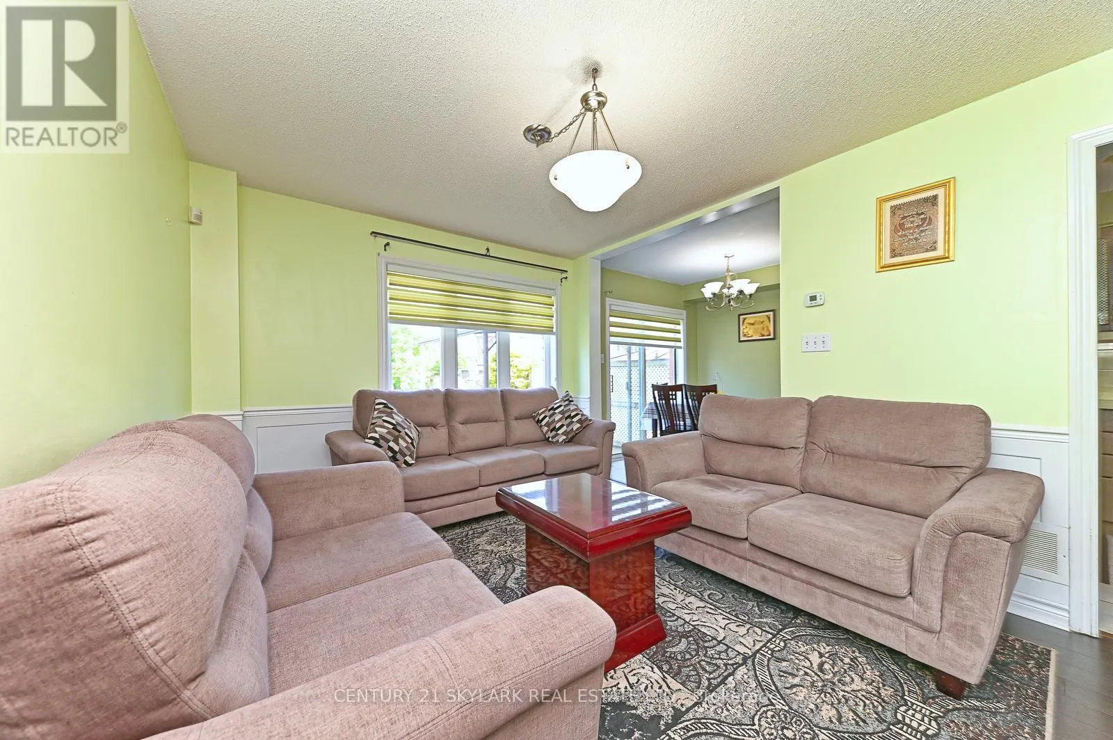 31 TODMORDEN DRIVE