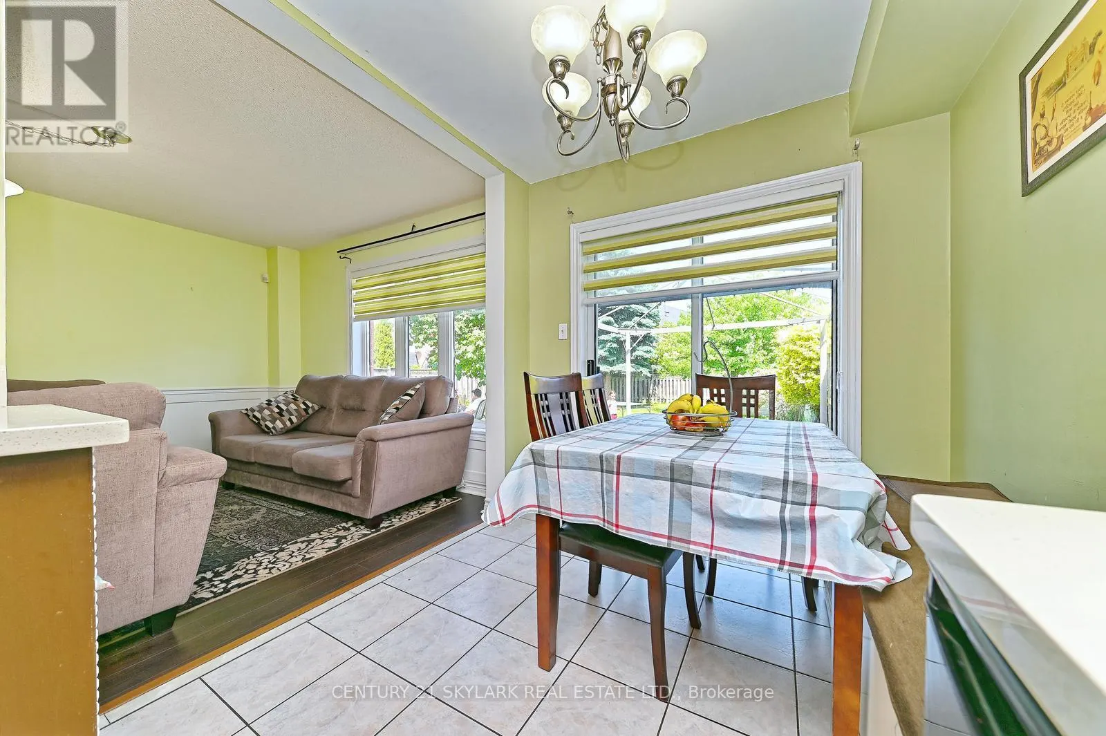 31 TODMORDEN DRIVE
