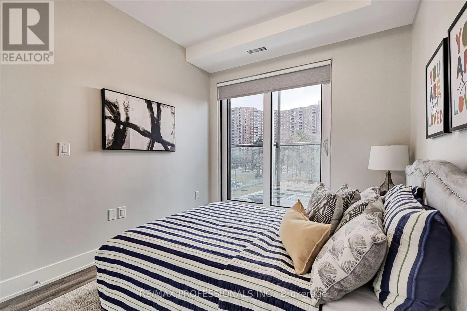 105 - 62 DIXFIELD DRIVE