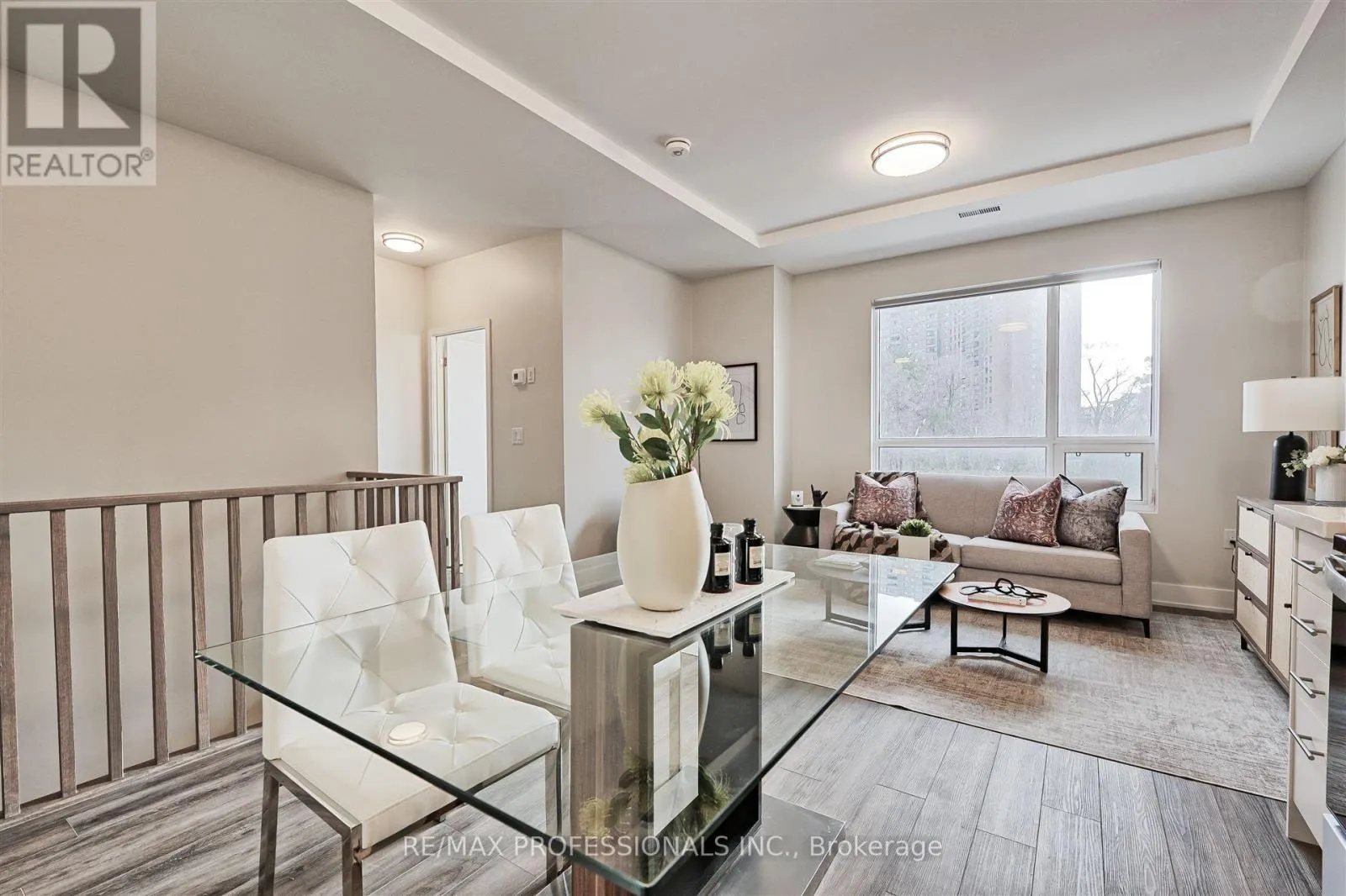 105 - 62 DIXFIELD DRIVE