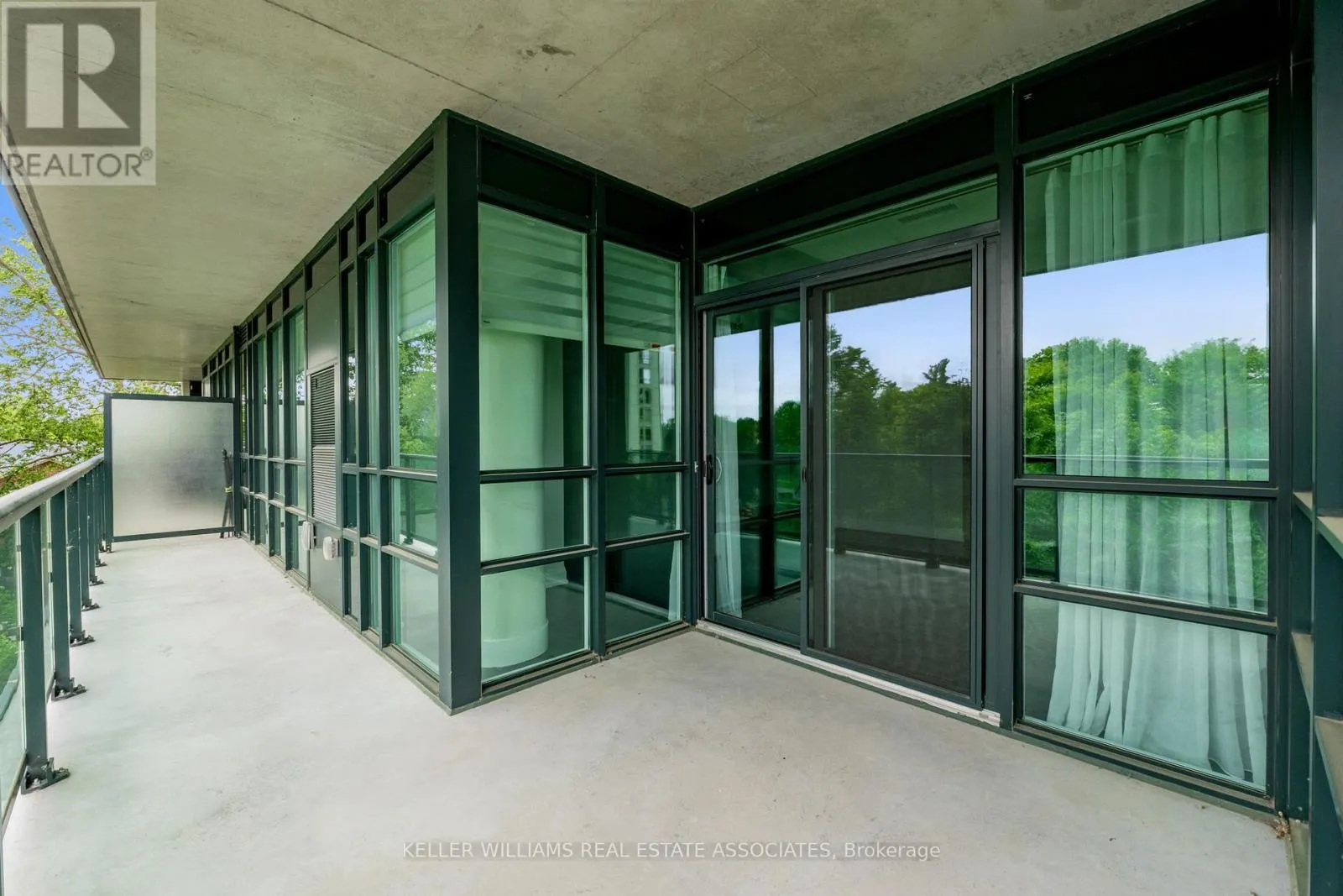 403 - 50 HALL ROAD