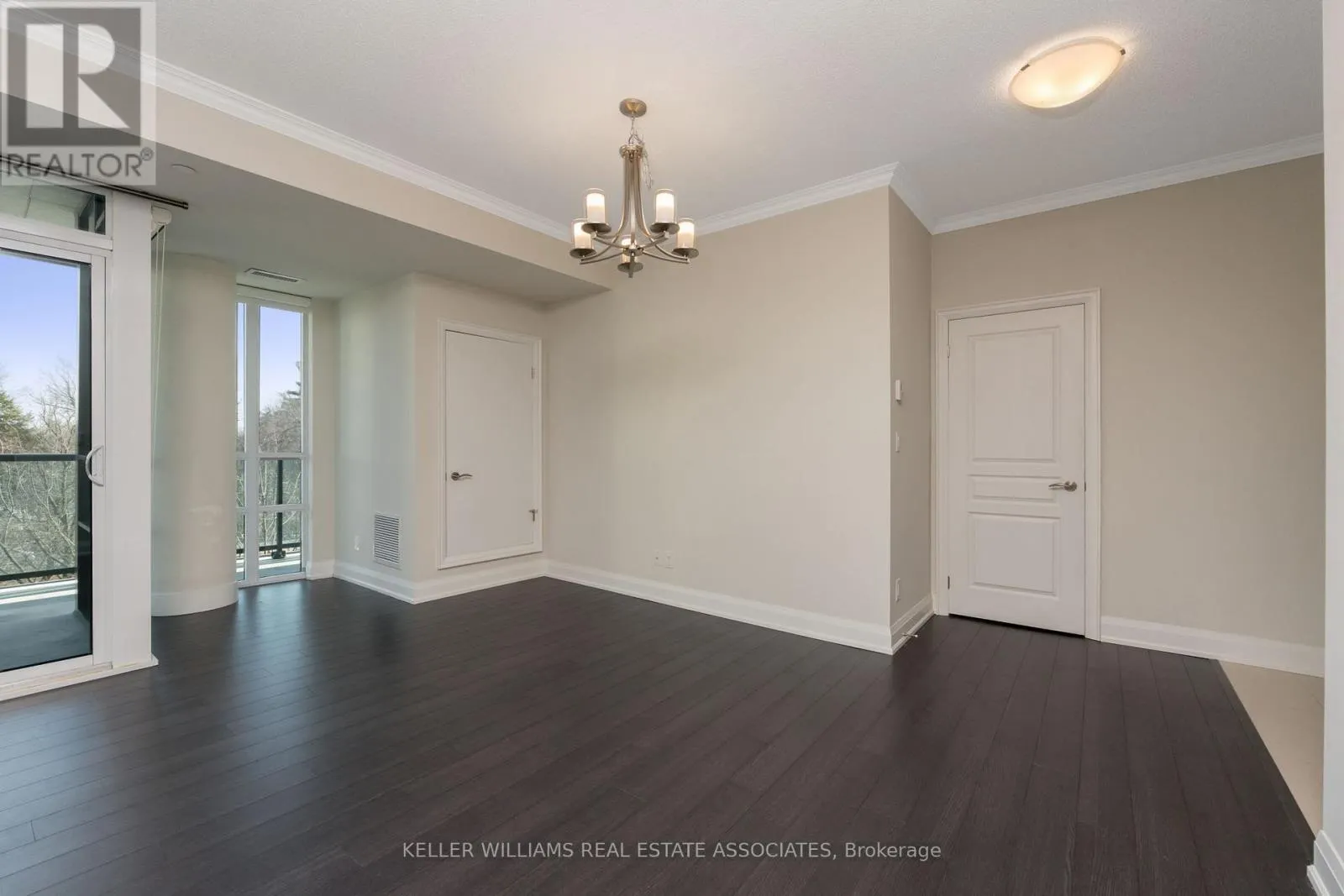 403 - 50 HALL ROAD