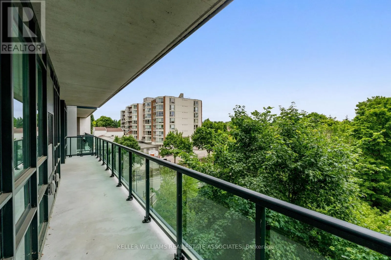 403 - 50 HALL ROAD