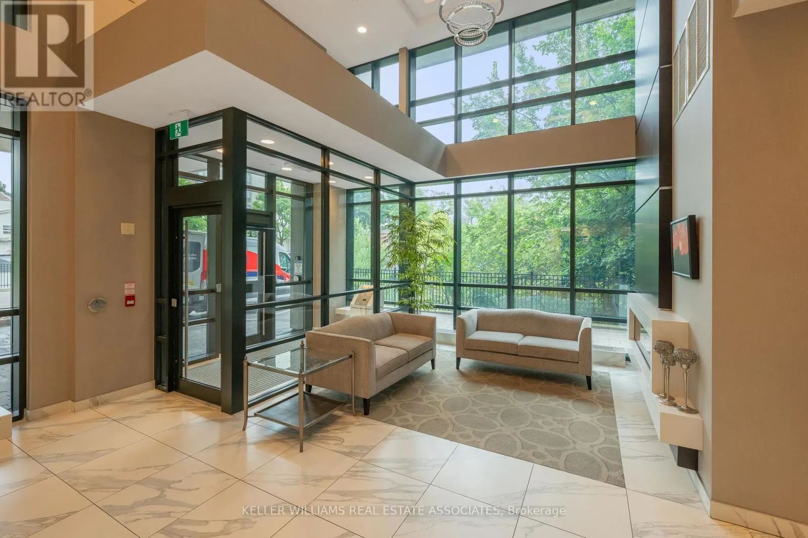 403 - 50 HALL ROAD