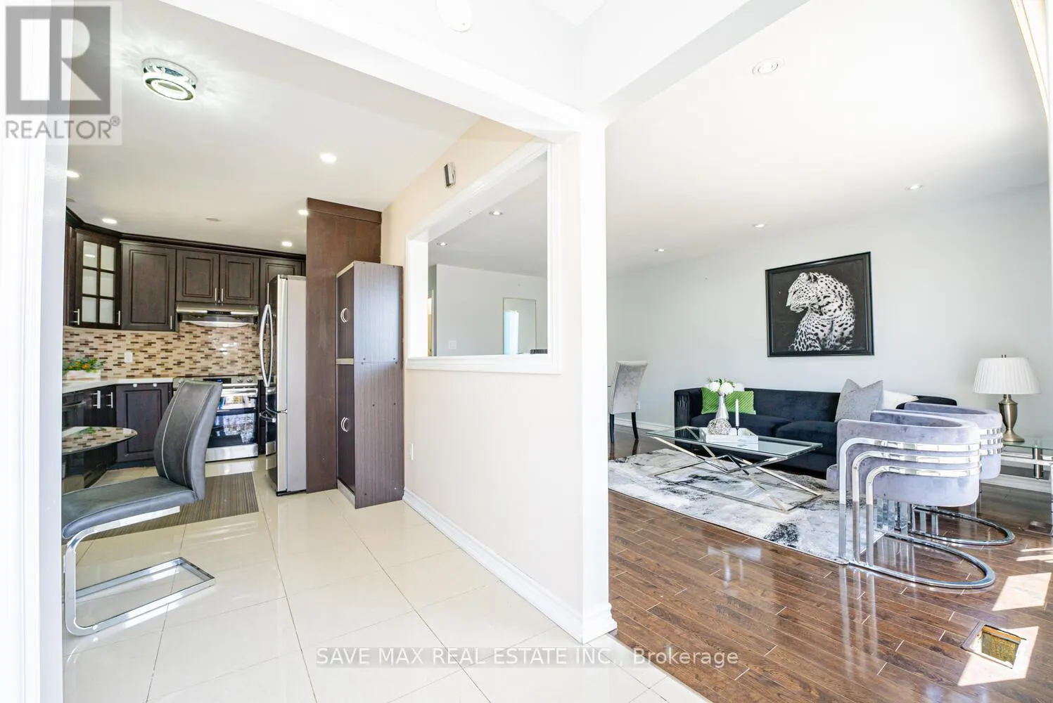 18 NORTHWOOD DRIVE
