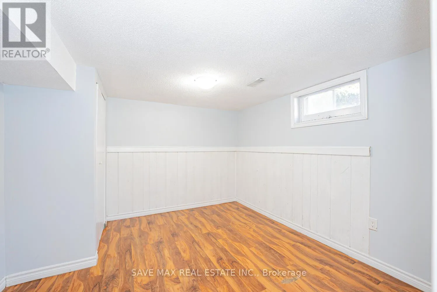 18 NORTHWOOD DRIVE