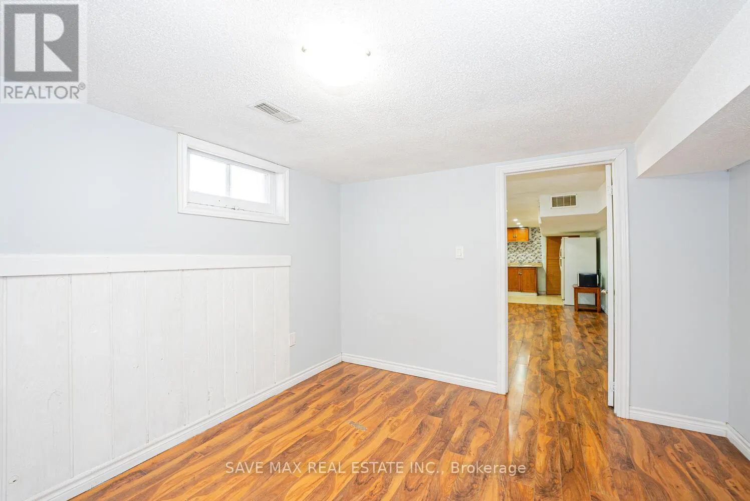 18 NORTHWOOD DRIVE