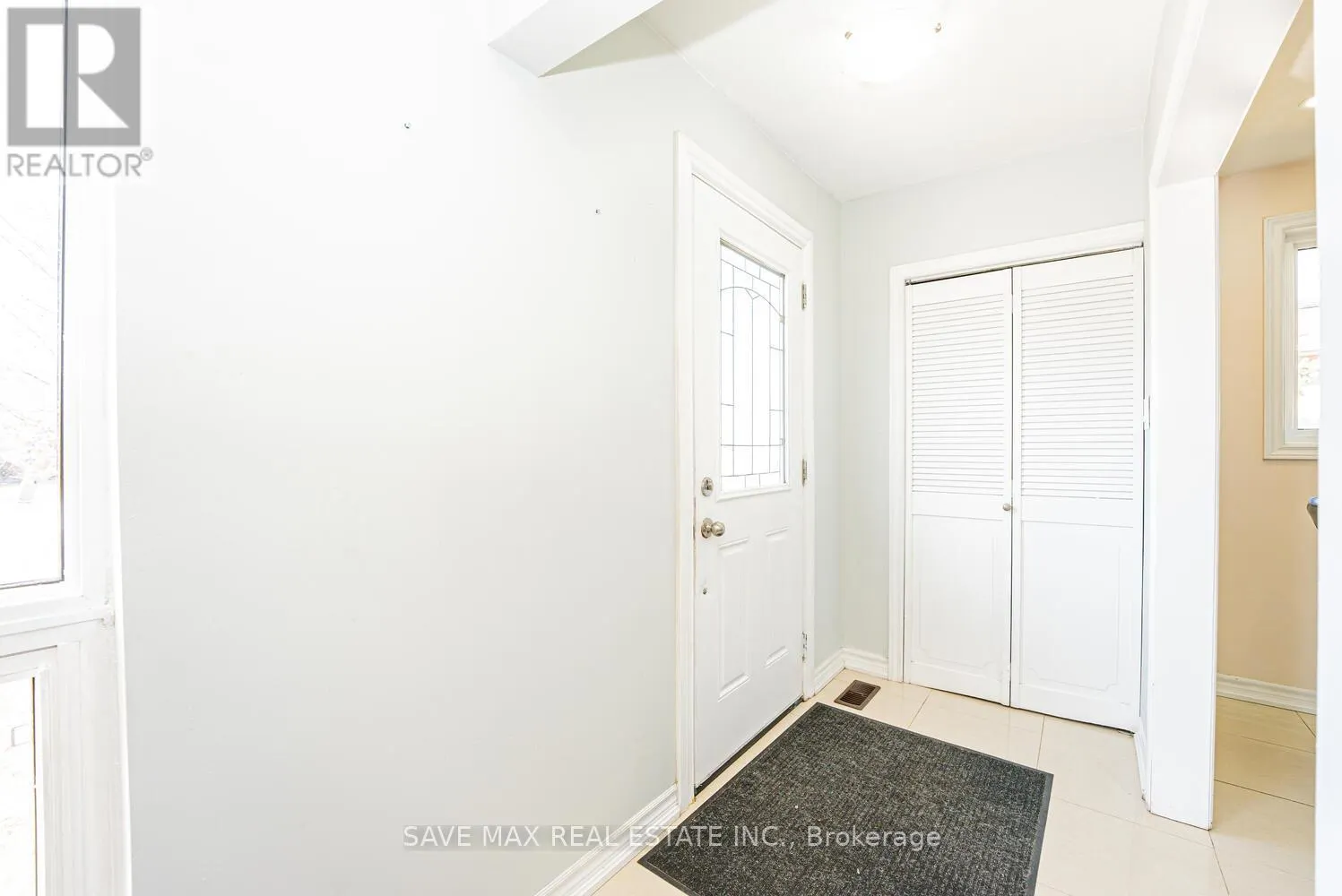 18 NORTHWOOD DRIVE