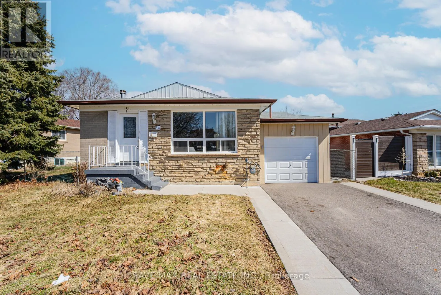 18 NORTHWOOD DRIVE