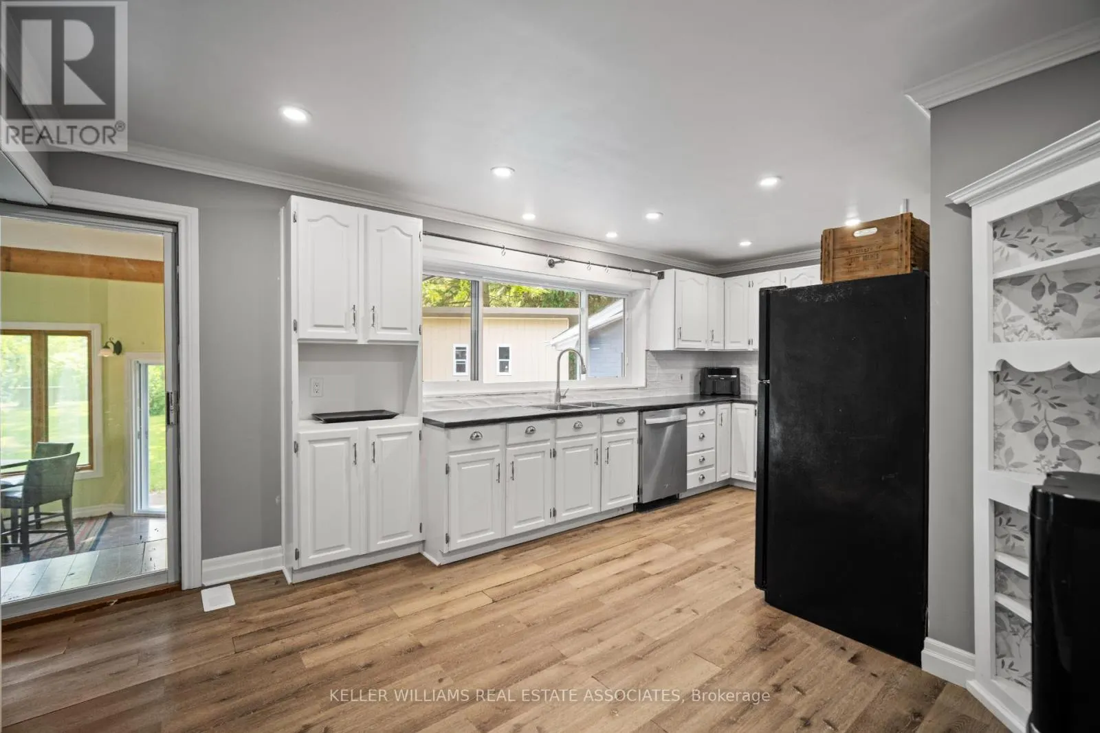 5106 CEDAR SPRINGS COURT