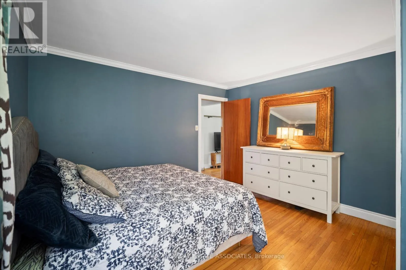 5106 CEDAR SPRINGS COURT