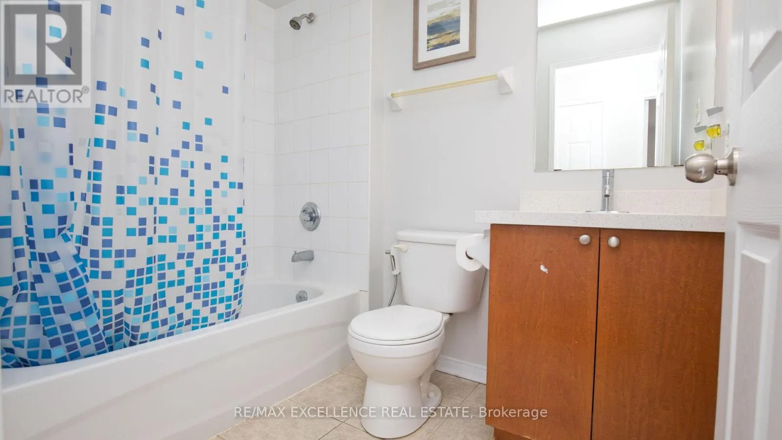 86 - 60 FAIRWOOD CIRCLE