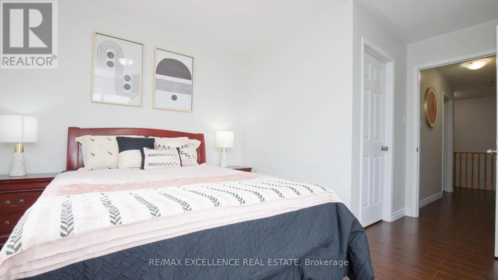 86 - 60 FAIRWOOD CIRCLE