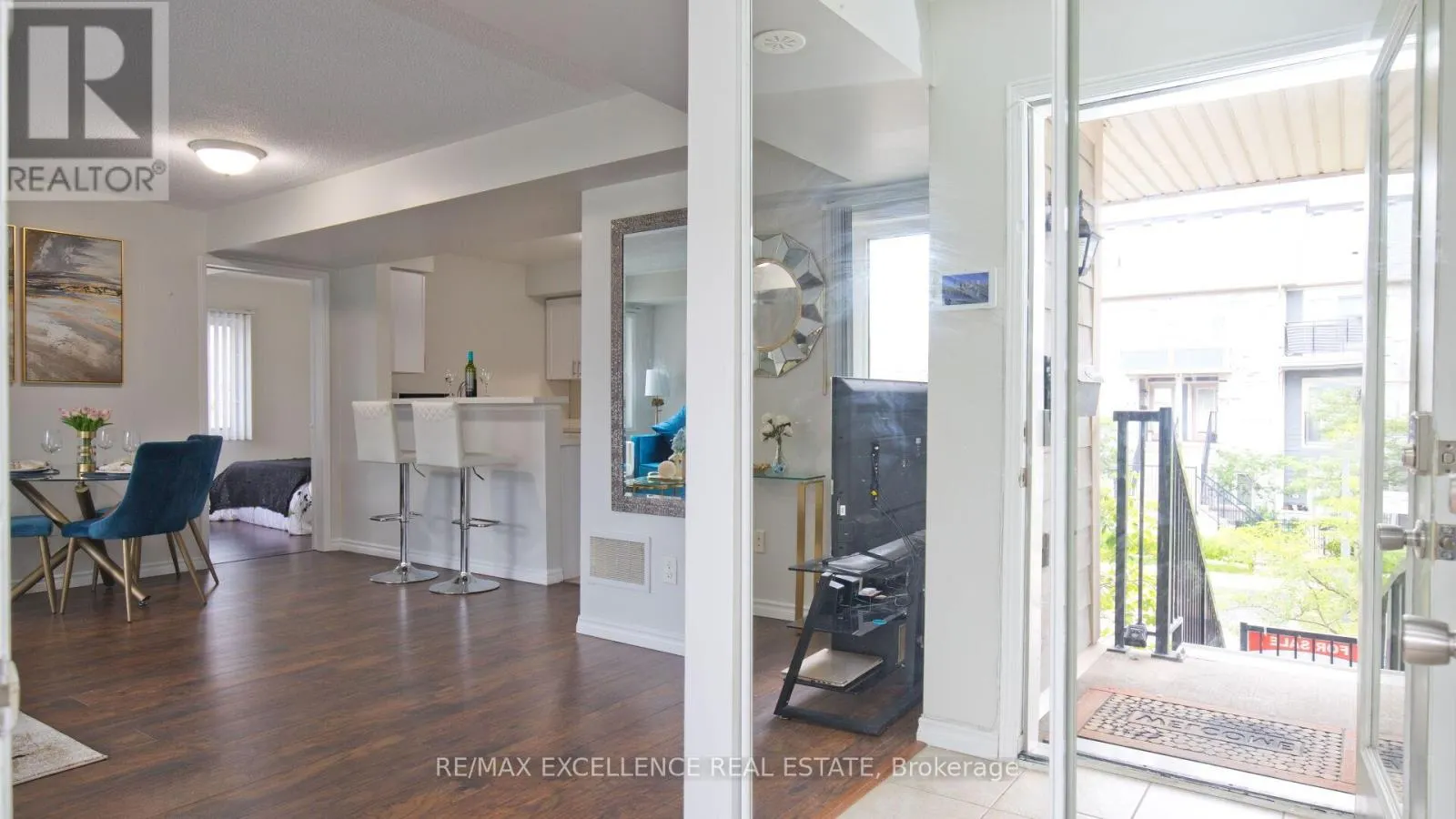 86 - 60 FAIRWOOD CIRCLE