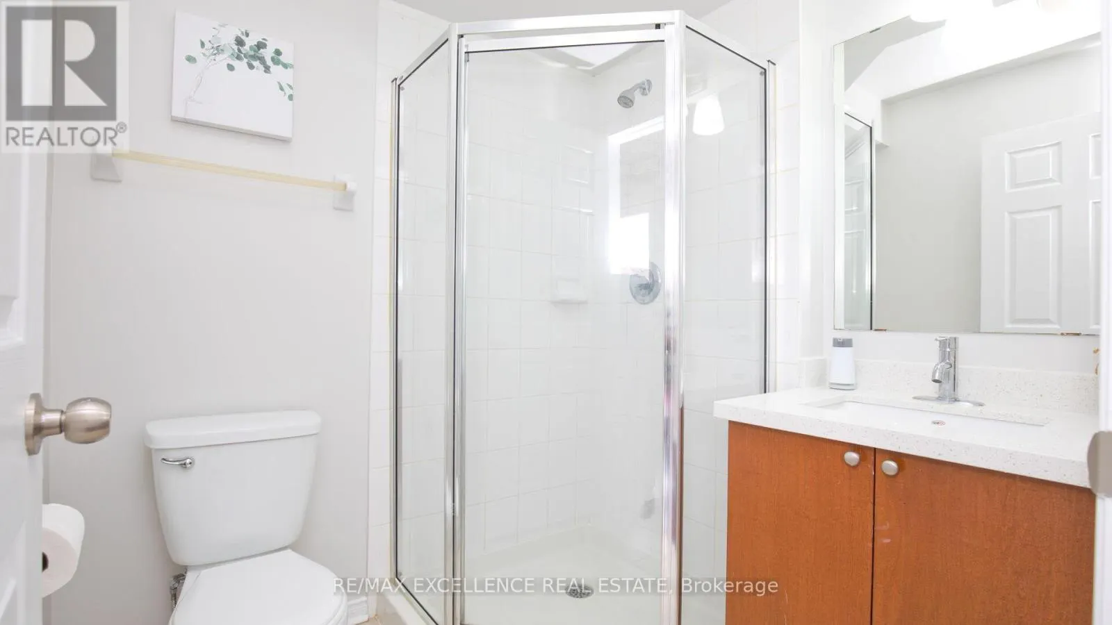86 - 60 FAIRWOOD CIRCLE
